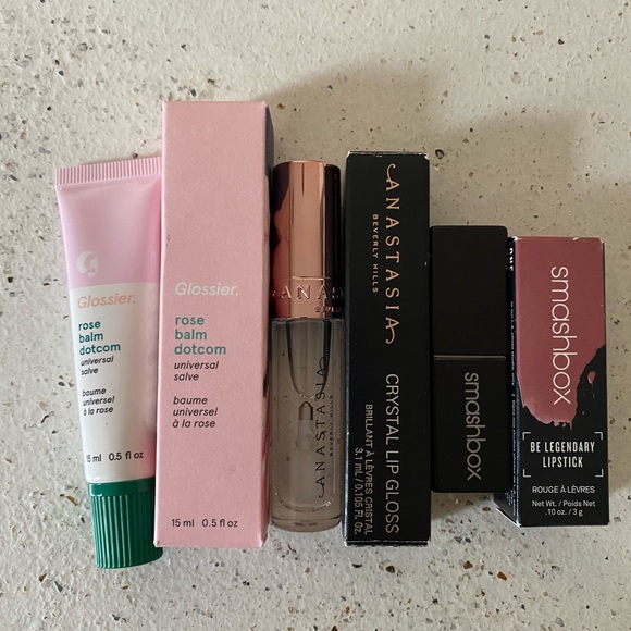 NEW! Lipstick and gloss trio - Picture 2 of 7